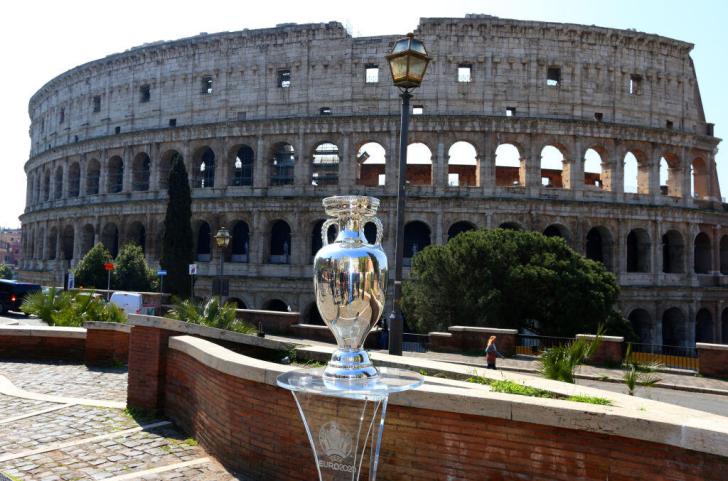 Trofeu-EURO-2020-Coloseum-Roma